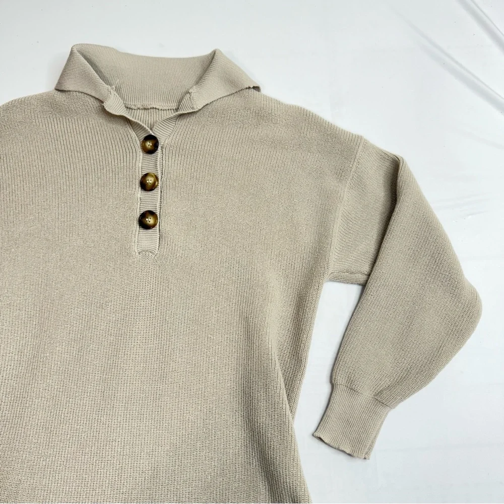 Fitted Long Sleeve Knit Dress in Beige Button neck and collar with pockets SMALL - Picture 3 of 11